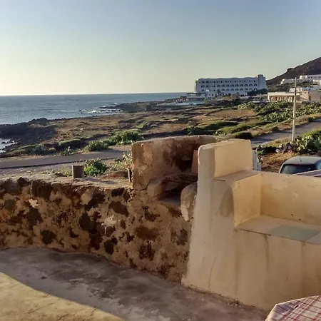 Antico Dammuso In Riva Al Mare Casa vacanze